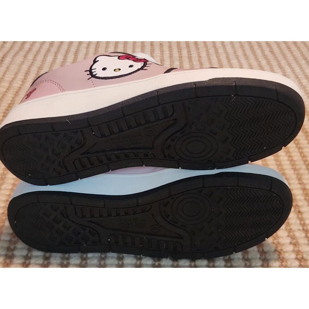 Women's Y2K Hello Kitty Sneakers Size 8 Pink White Playful Kawaii Girly Whimsy - Picture 7 of 10
